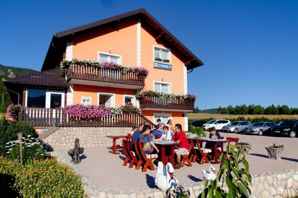 Plitvice Pension Perisic Korenica Εξωτερικό φωτογραφία
