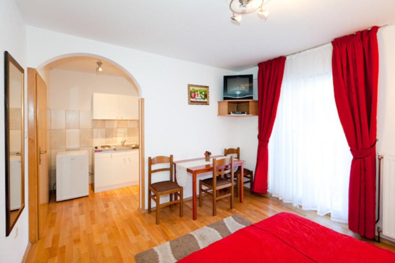 Plitvice Pension Perisic Korenica Εξωτερικό φωτογραφία